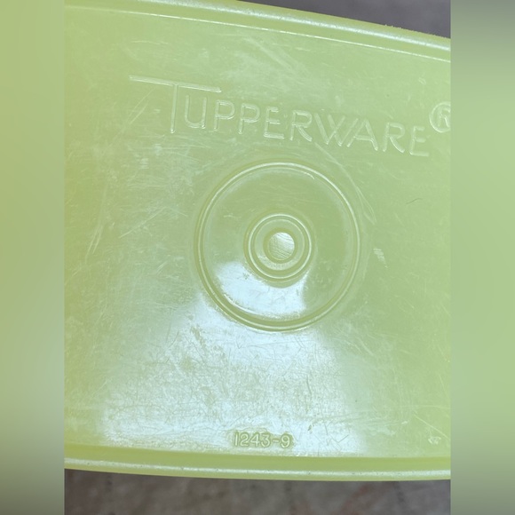 Vintage Tupperware 1243 Shelf Saver Yellow Rectangle Storage Container Bowl Lid - Picture 4 of 12